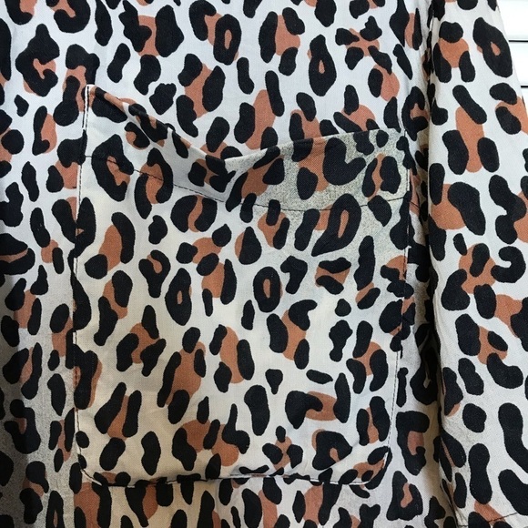Elisabeth Liz Claiborne Button‎ Front Blouse Shirt Size 14P Leopard Print Flaw - Picture 5 of 9